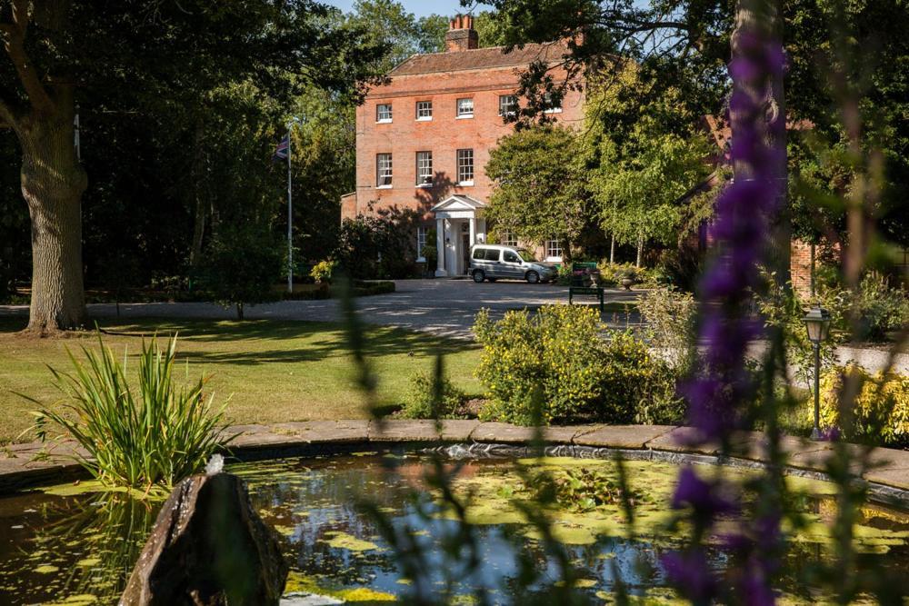 Affittacamere Mulberry House Ongar Esterno foto