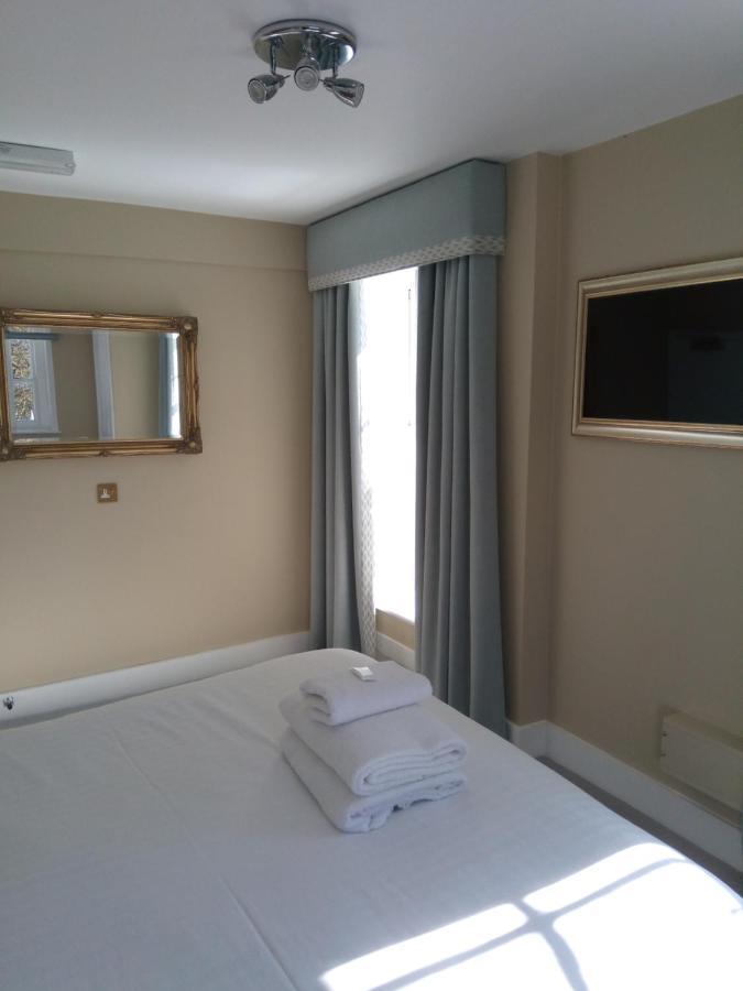 Affittacamere Mulberry House Ongar Esterno foto